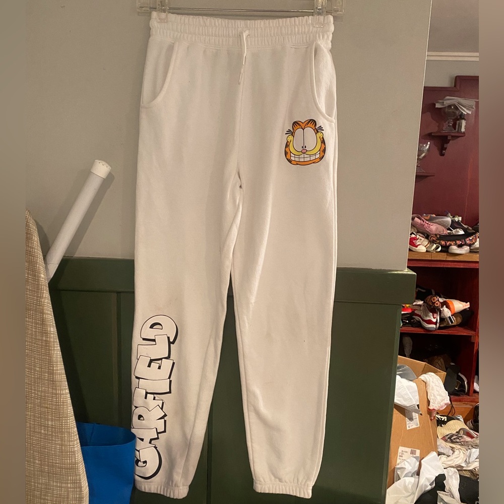 Kids Garfield sweatpants size 11-12y